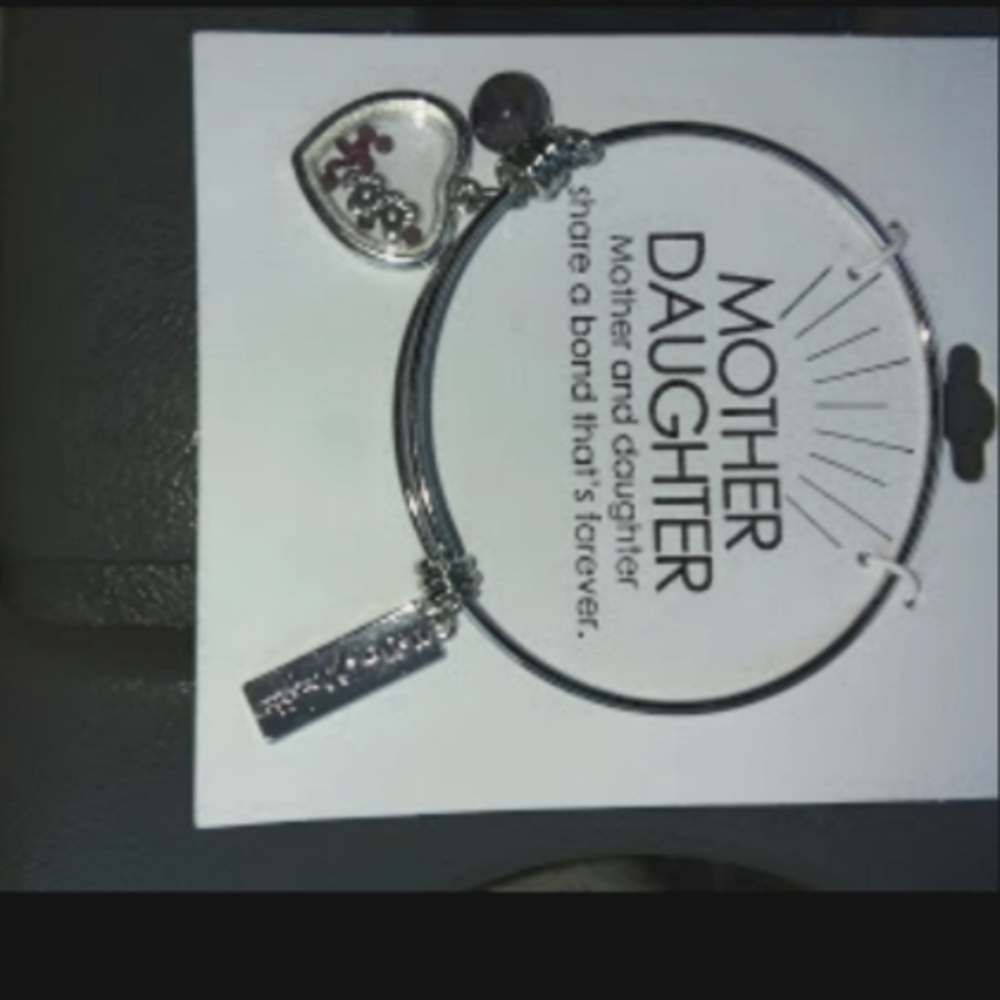 NWTS MOTHER/DAUGHTER NECKLACE